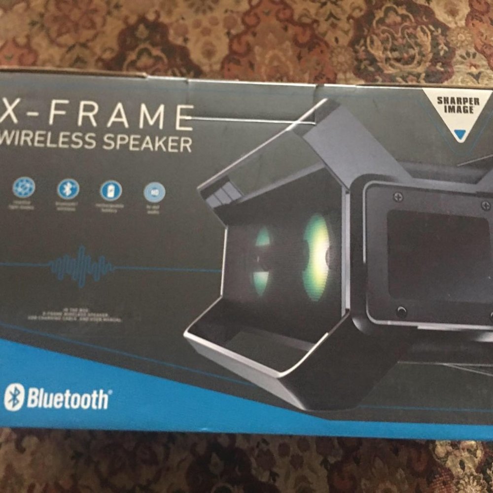 Sharper image x-frame wireless speaker sbt3024b